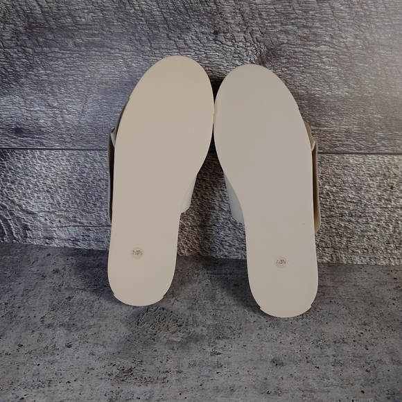 Mercedes Castillo White Slipper Sandals - Picture 6 of 16